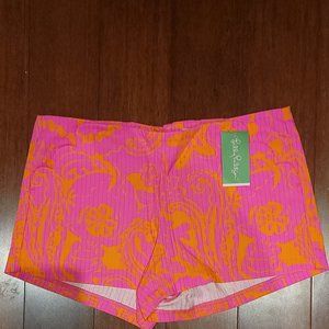 Lilly Pulitzer Shorts. Free gift w/ purchase!